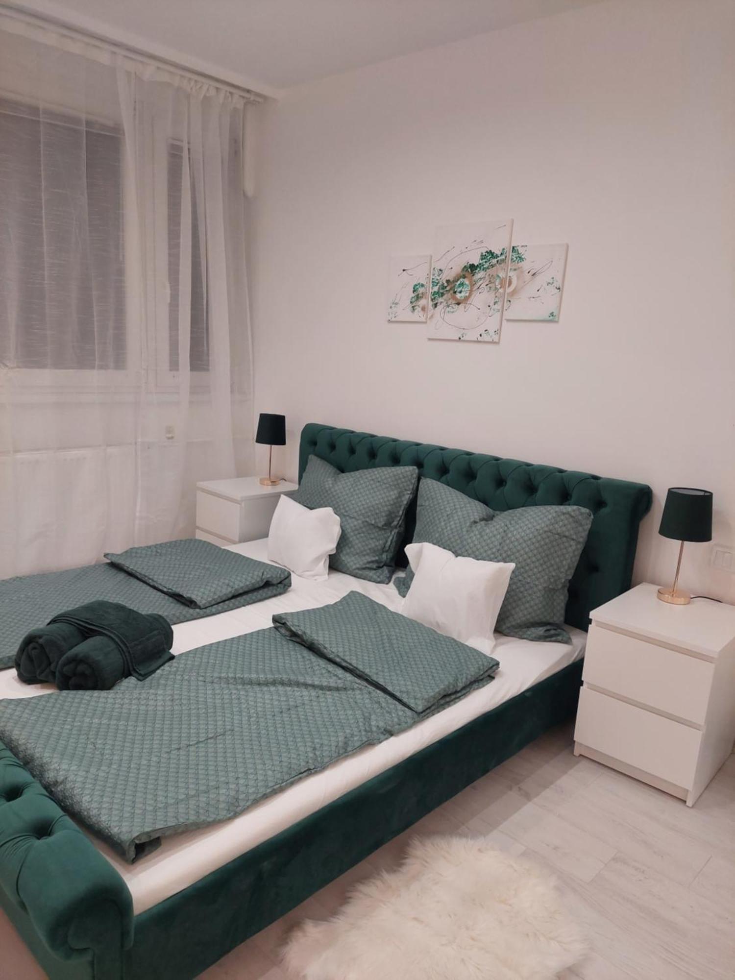 Apartment Emerald *